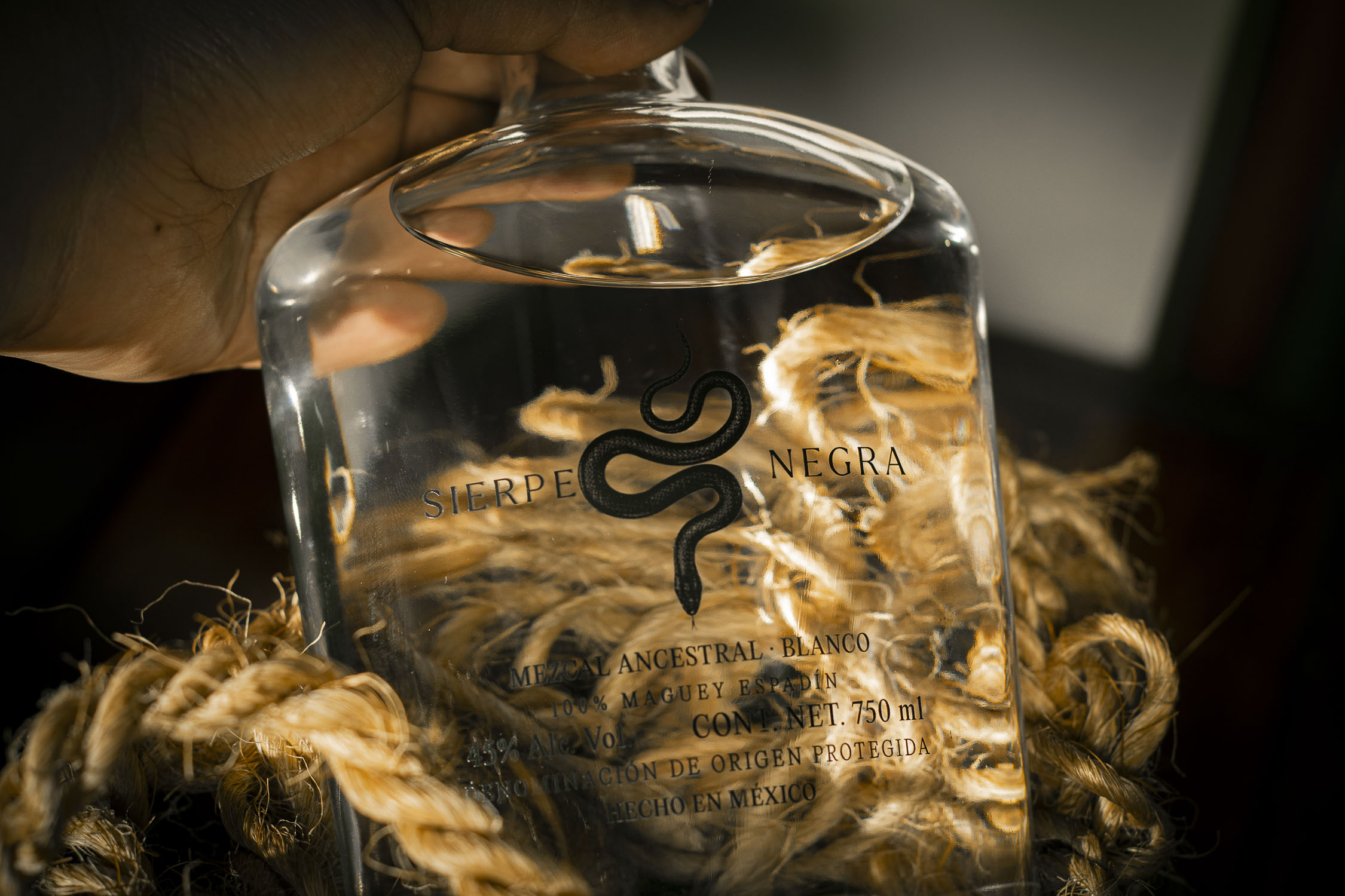 Mezcal Sierpe Negra