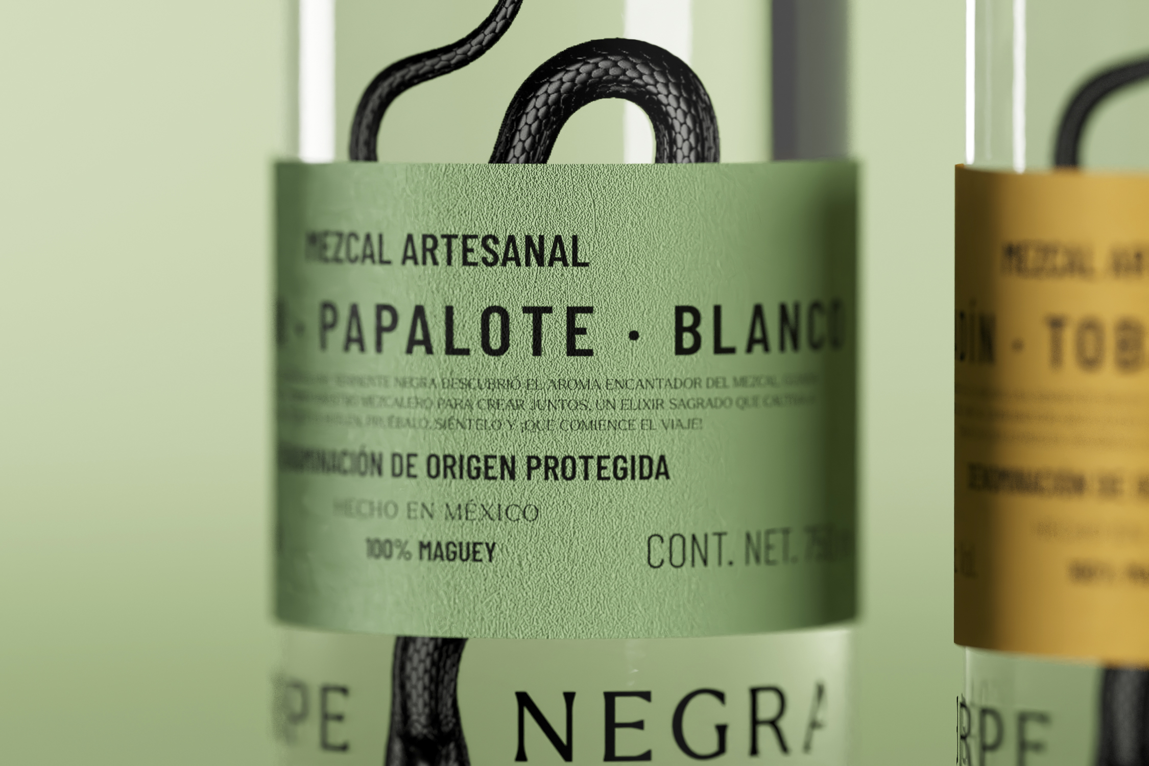 Mezcal Sierpe Negra: Rediseño de etiquetas